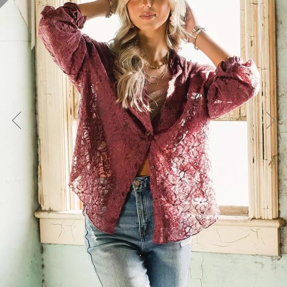 Gimmicks Sheer Lace Blouse Sz Small - Picture 1 of 5